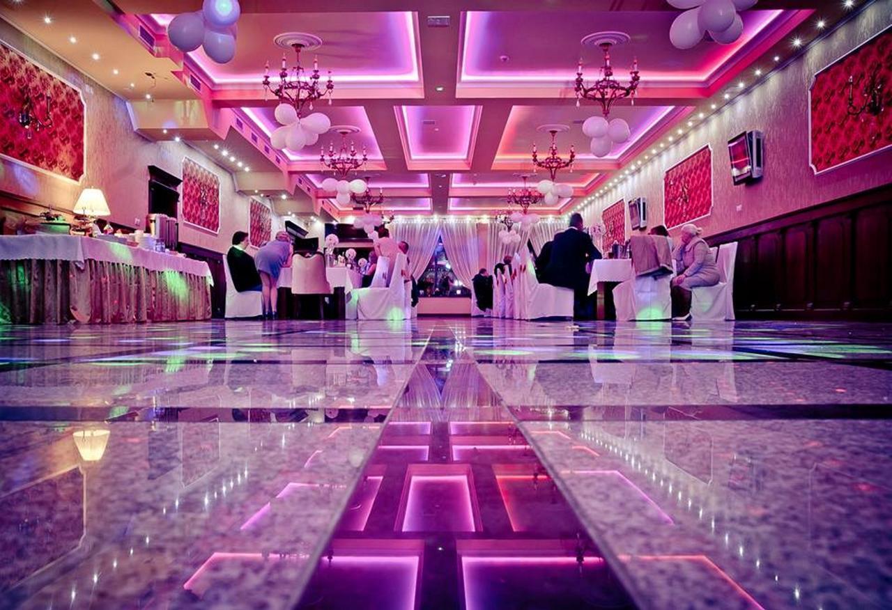 Hotel Roza Kamieniec Wroclawski Esterno foto